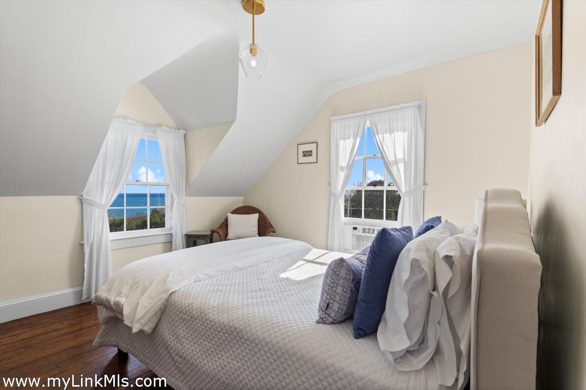 33 Shell Street Nantucket, MA 02554 - Photo 26 of 60
