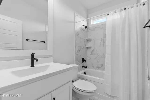 $2,900 | 3839 Berkeley Court, Southport, NC 28461