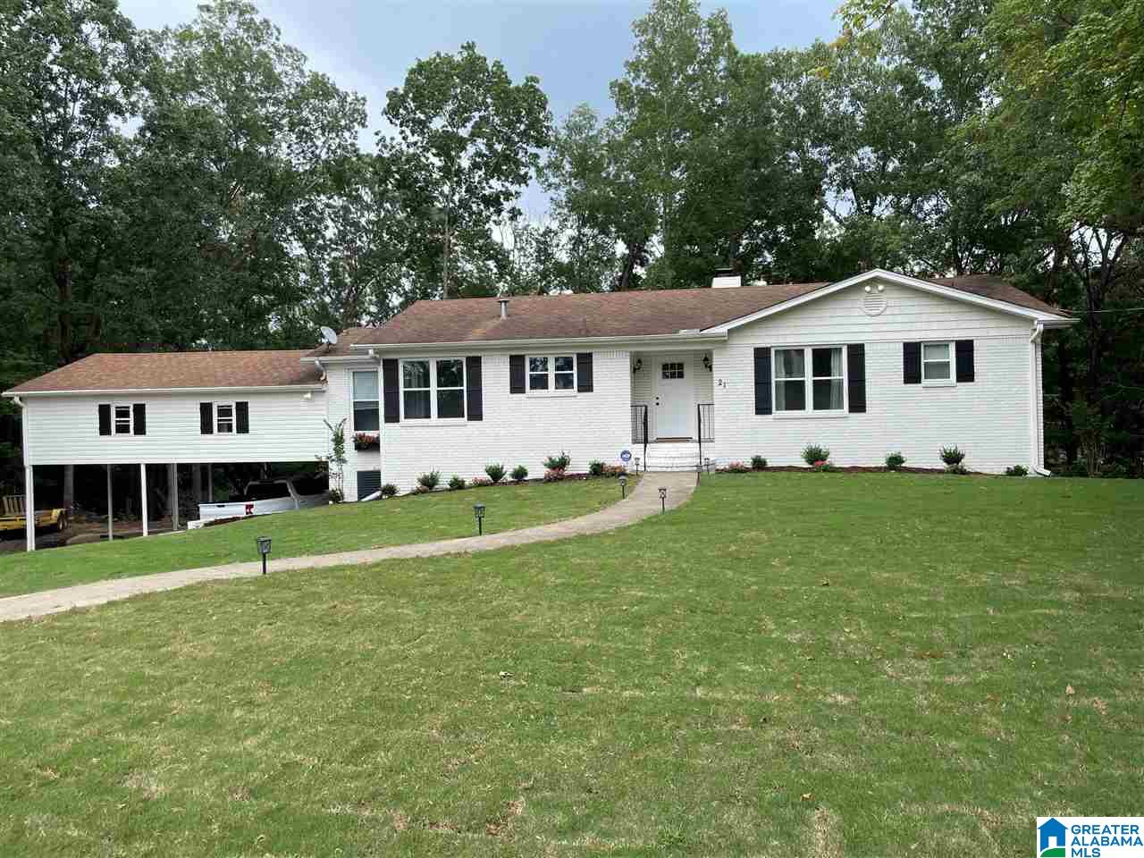21 Oak Ridge Drive Pelham, AL 35124 - Photo 1 of 19