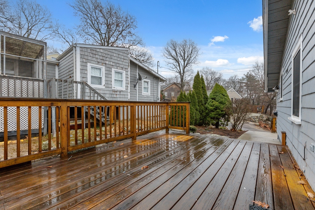12 Overlook Road Weymouth, MA 02189 - Photo 10 of 11 Gallery Image 10