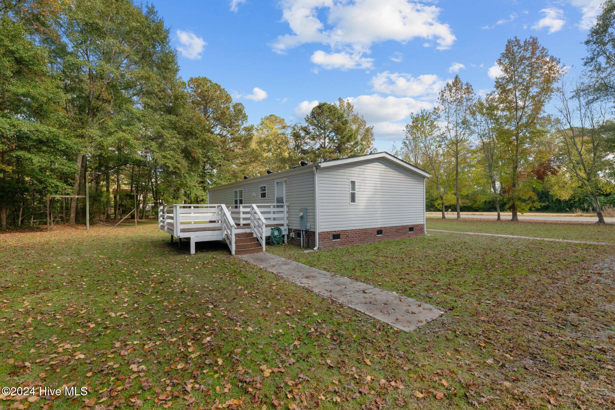 196 Green Road Trenton, NC 28585 - Photo 7 of 58 50-web-or-mls-DSC_9327