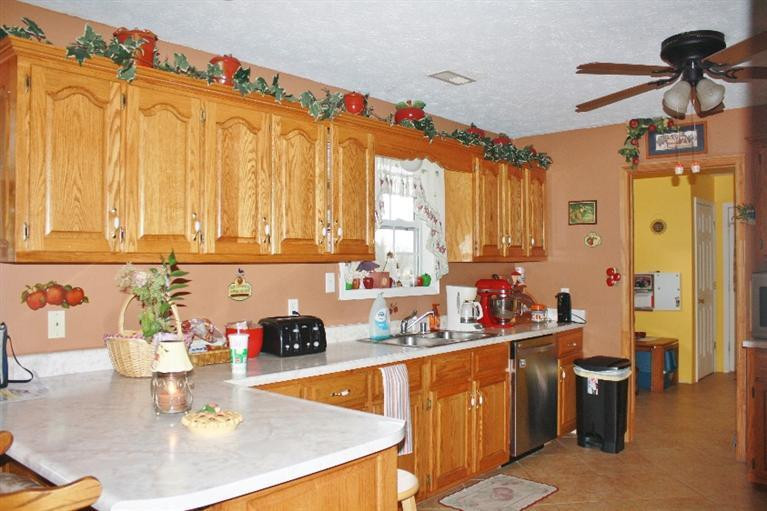 227 Patsy Lane Berea, KY 40403 - Photo 9 of 30 Photo 9
