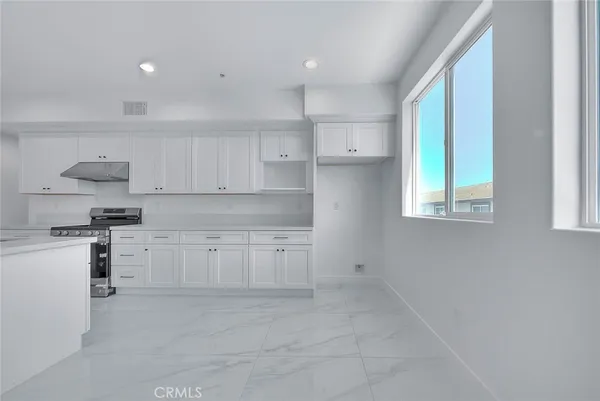 $2,900 | 7341 9th Street, Unit 5, Buena Park, CA 90621