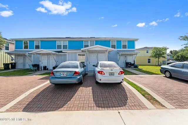 $309,000 | 113 Oceangate Drive, Atlantic Beach, FL 32233