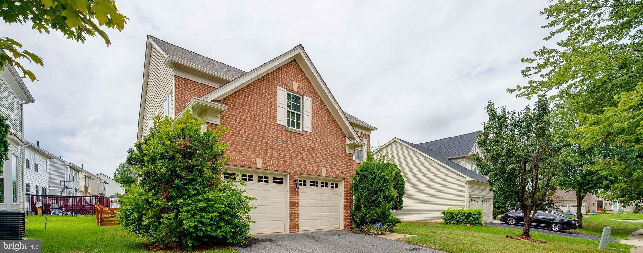 9011 Fox Park Road Clinton, MD 20735 - Photo 2 of 25 Gallery Image 2