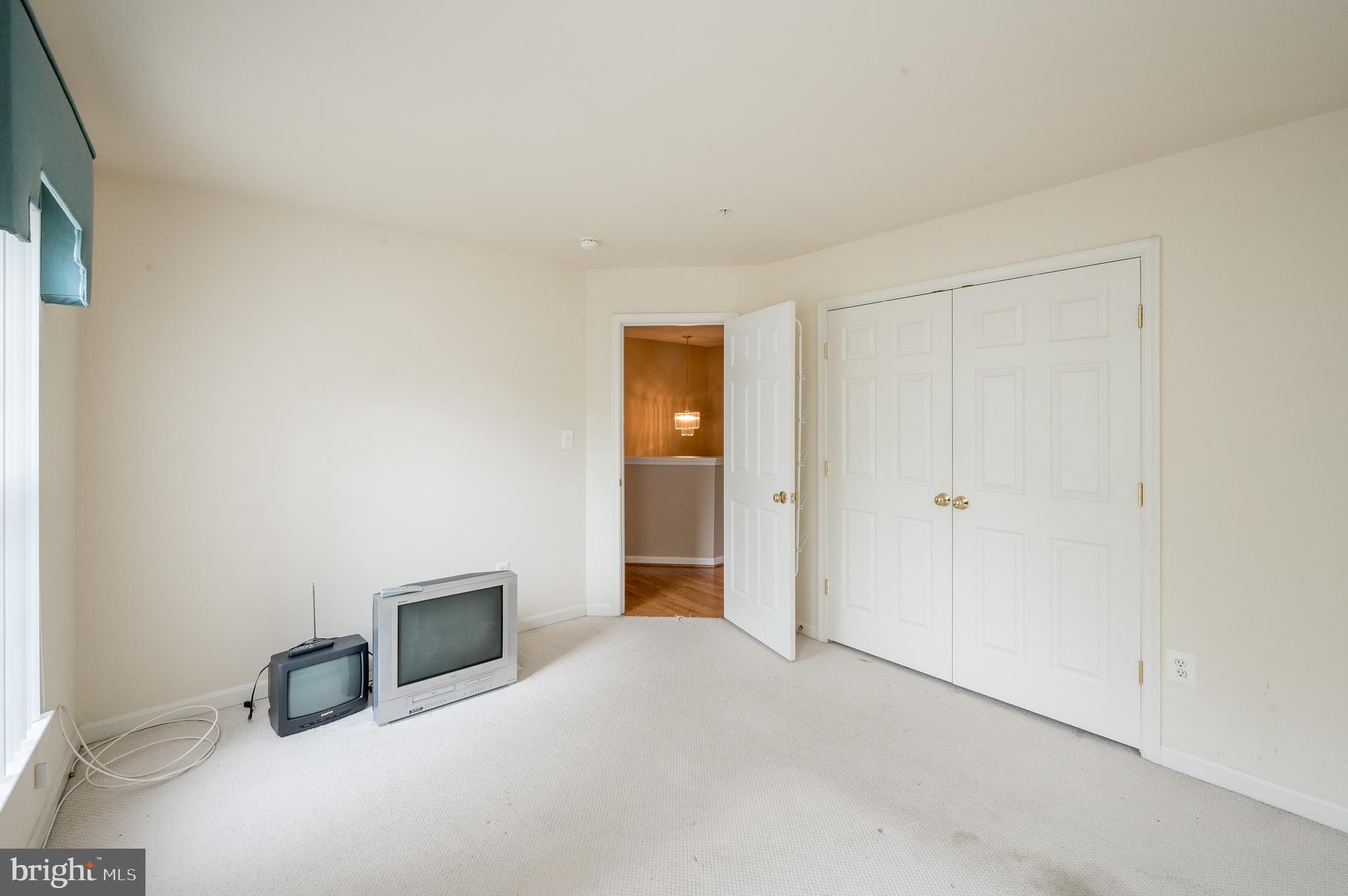 9011 Fox Park Road Clinton, MD 20735 - Photo 20 of 25 Bedroom 2 alternate view