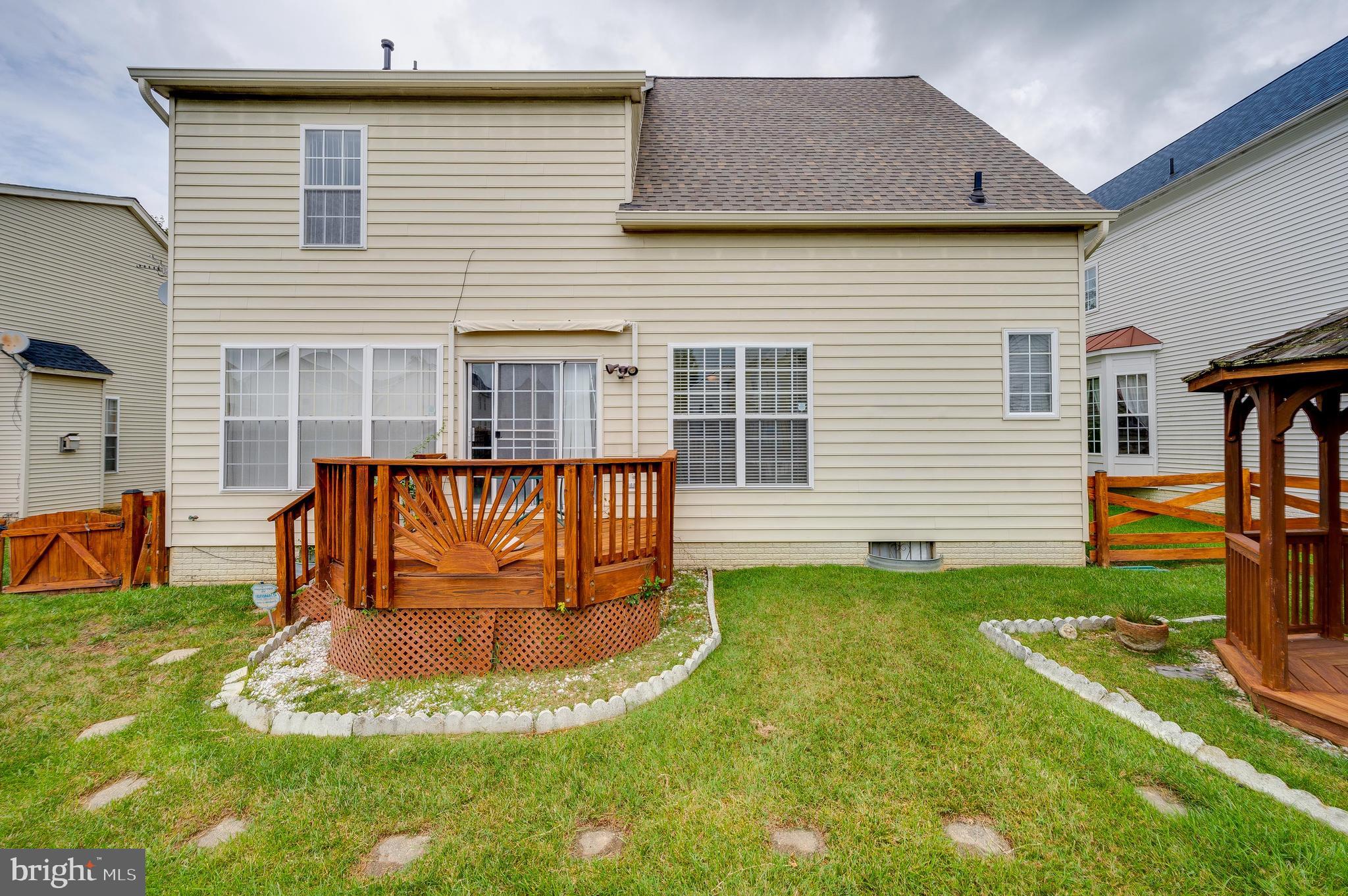 9011 Fox Park Road Clinton, MD 20735 - Photo 25 of 25 Property Rear alternate view