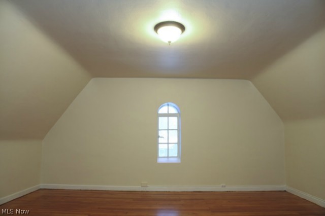 3712 Traynham Road Beachwood, OH 44122 - Photo 22 of 25 4th Bedroom - Located on the third floor.