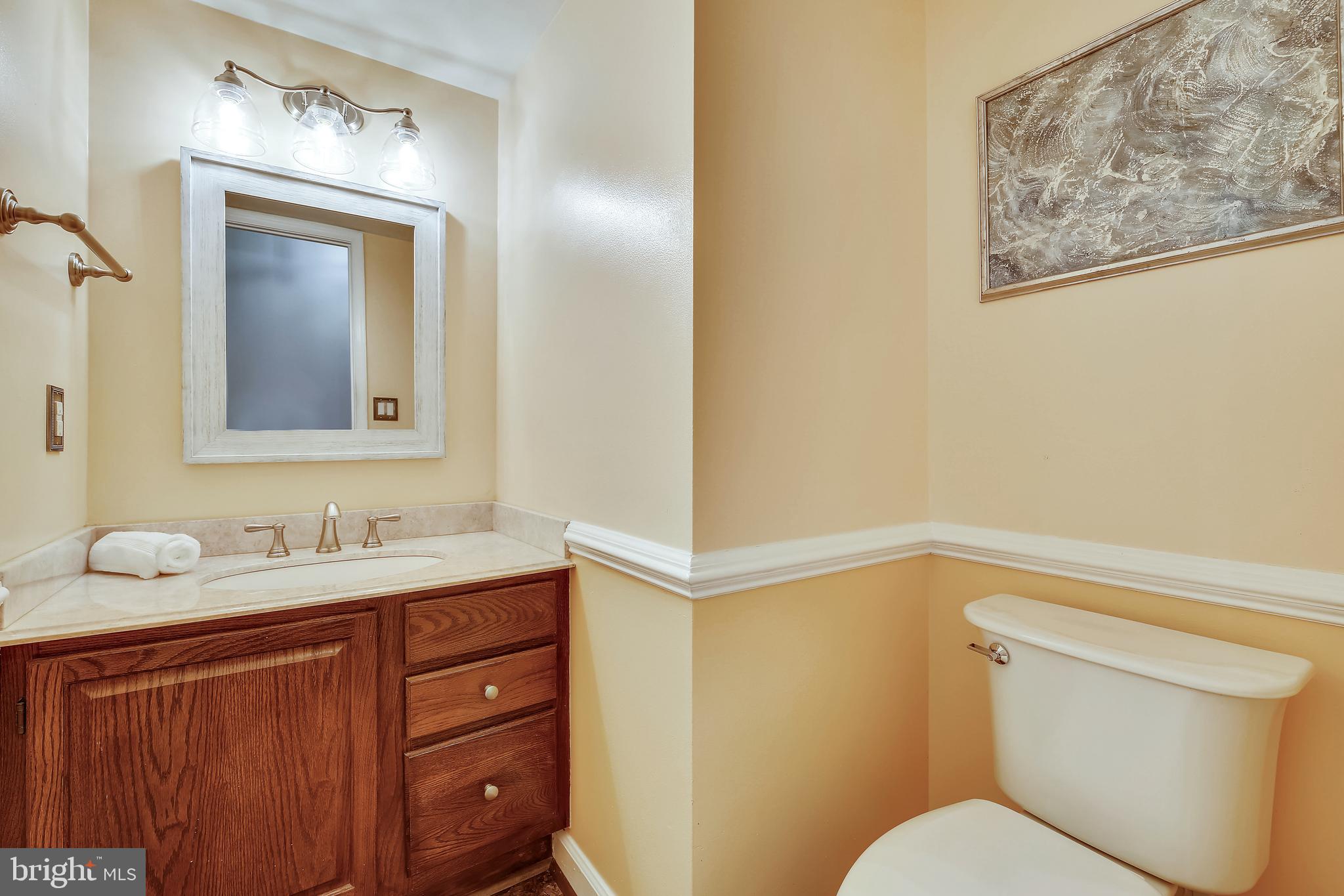 17024 Spates Hill Road Poolesville, MD 20837 - Photo 11 of 83 Powder Room on Main Level