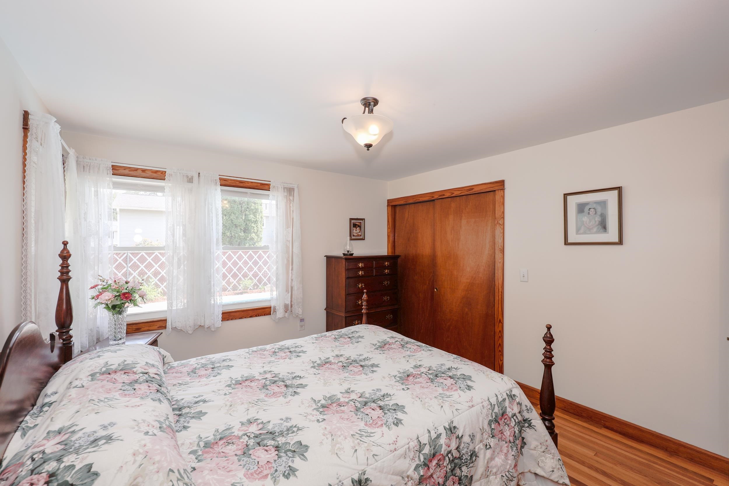 68 Robinson Road Nashua, NH 03060 - Photo 32 of 54