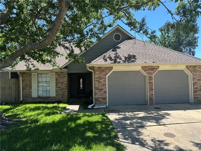 2012 Lafitte Street Laplace, LA 70068 - Photo 1 of 11