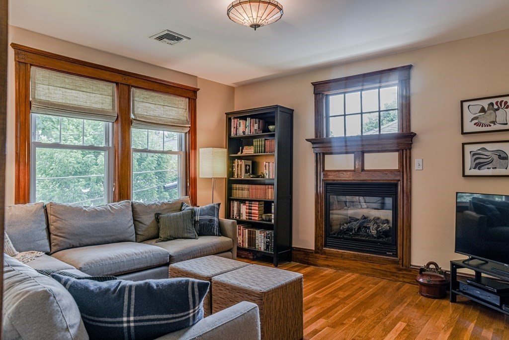 50 Davis Road, Unit 50 Belmont, MA 02478 - Photo 8 of 39 Gallery Image 8