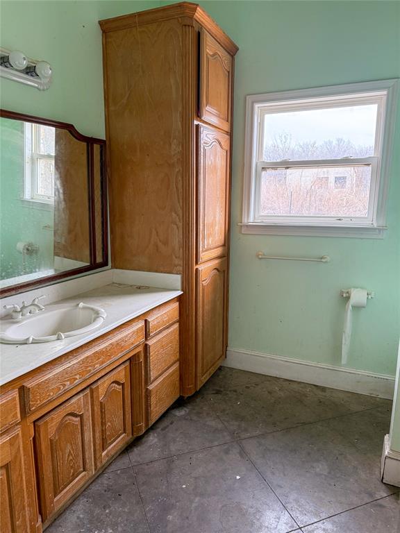 1700 Don Lee Road Joshua, TX 76058 - Photo 29 of 33 Bathroom