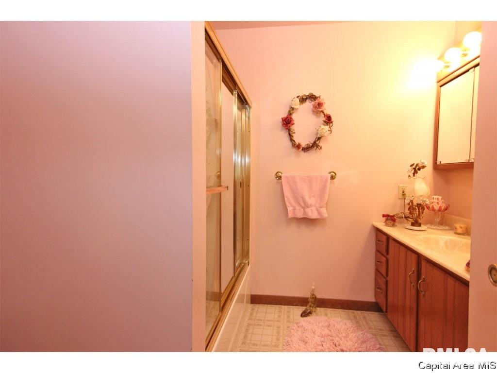 6068 Turkey Run Road Sherman, IL 62684 - Photo 17 of 35 Gallery Image 17