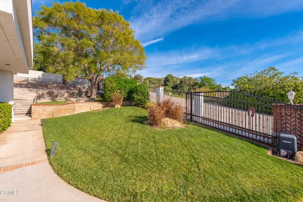 $1,945,000 | 2207 Terra Bella Lane, Camarillo, CA 93012