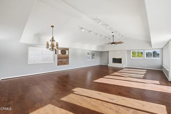 $1,945,000 | 2207 Terra Bella Lane, Camarillo, CA 93012