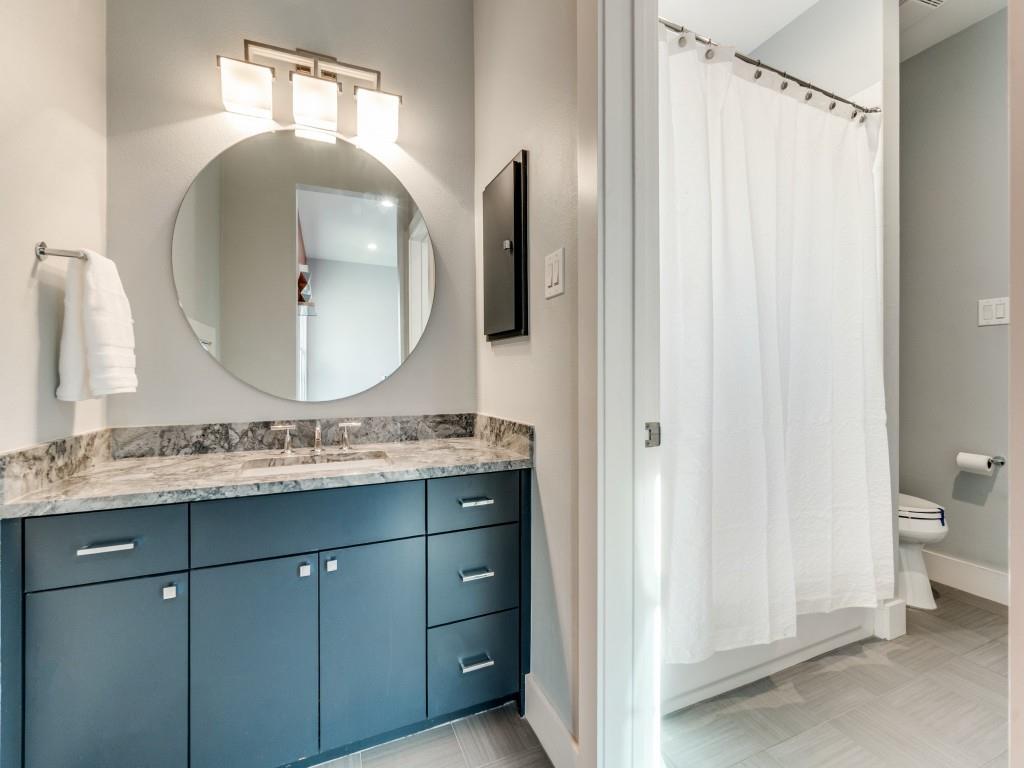 7912 Hanover Street Dallas, TX 75225 - Photo 15 of 25 Full bath featuring toilet and vanity