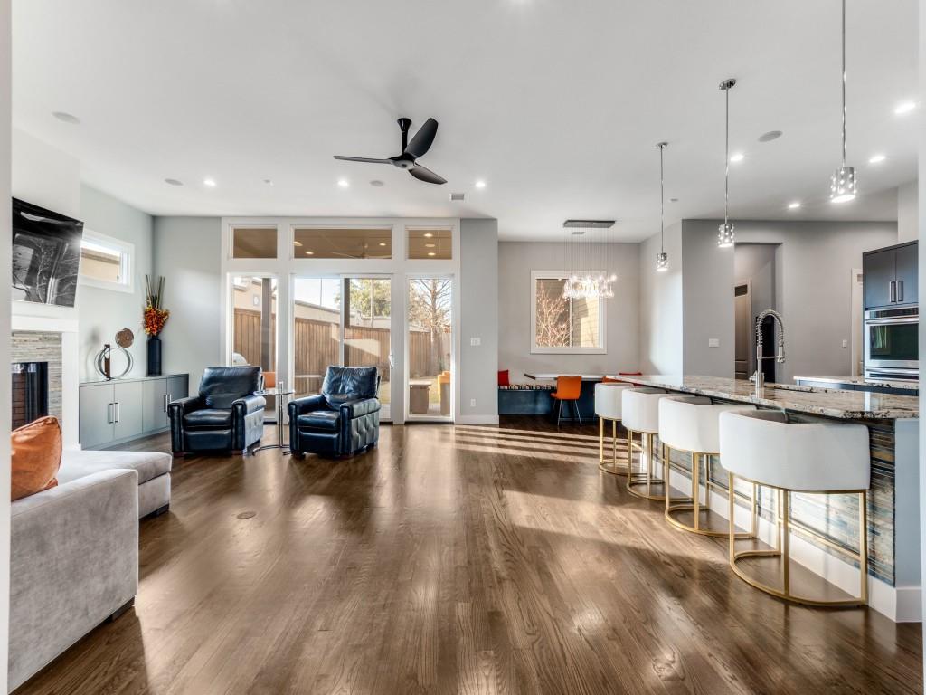 7912 Hanover Street Dallas, TX 75225 - Photo 4 of 25 Living room, bar area