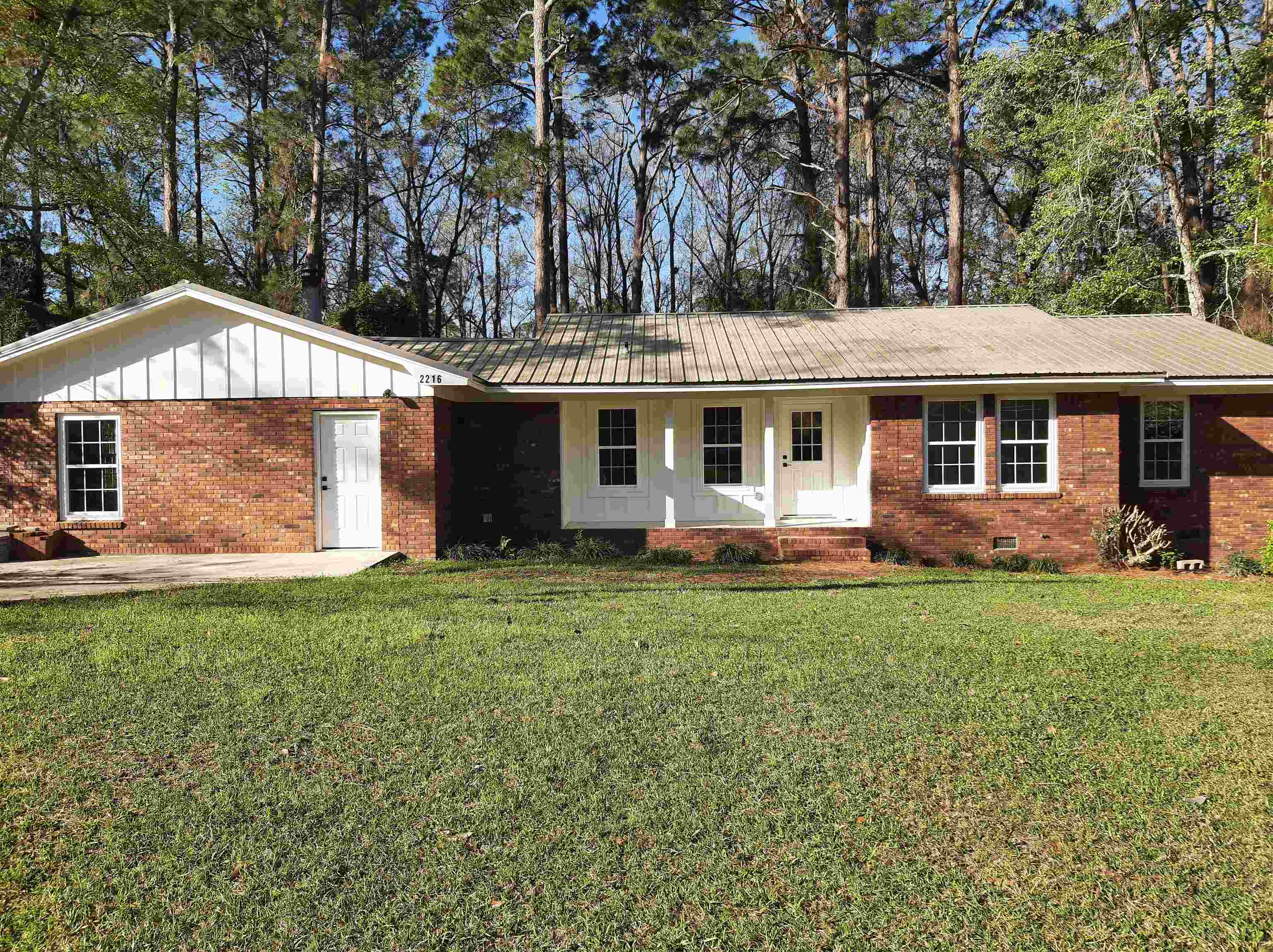 2216 Azalea Drive Southeast Moultrie, GA 31768 - Photo 1 of 40