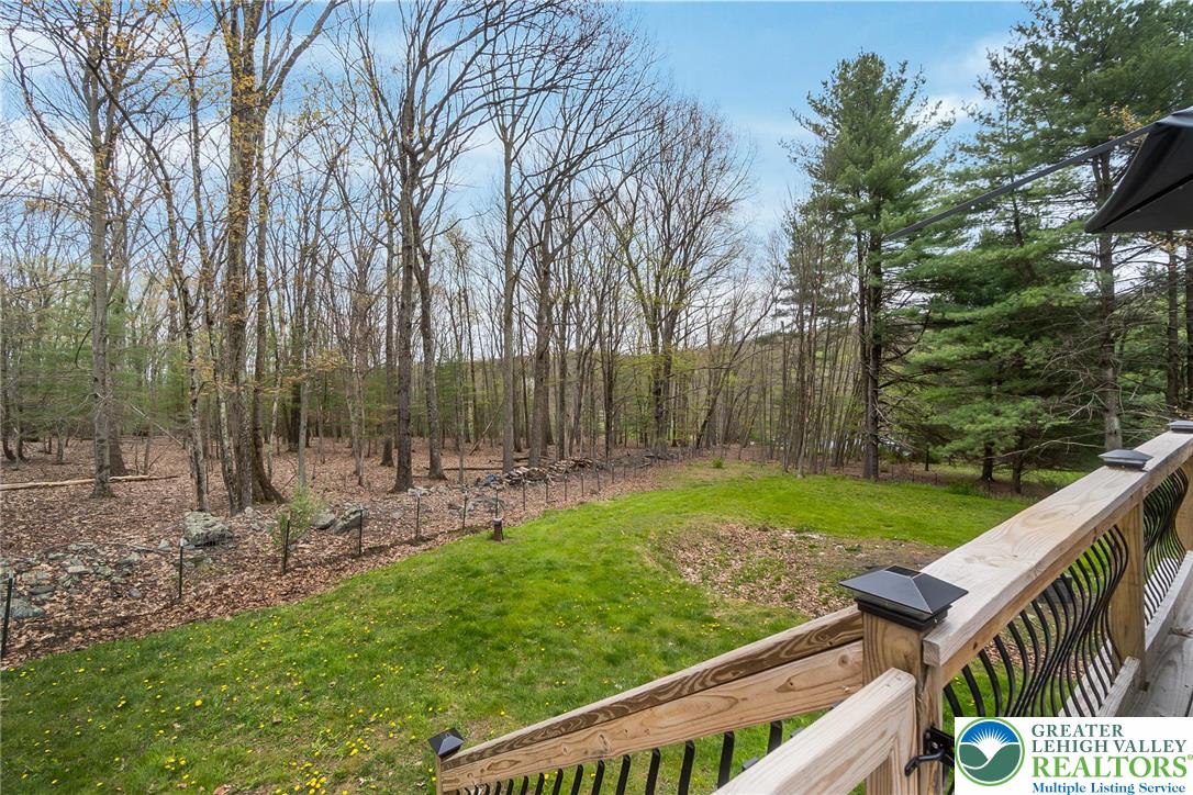 2512 Valley View Acres Road Stroudsburg, PA 18360 - Photo 8 of 79
