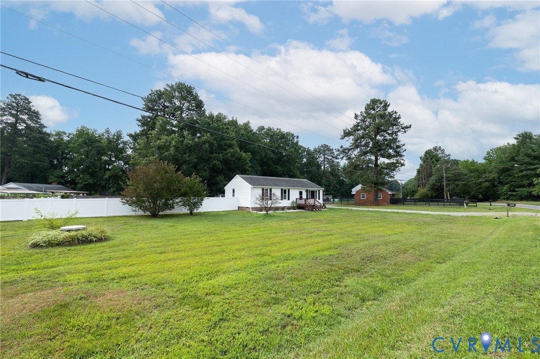 8428 Atlee Road Mechanicsville, VA 23116 - Photo 4 of 31