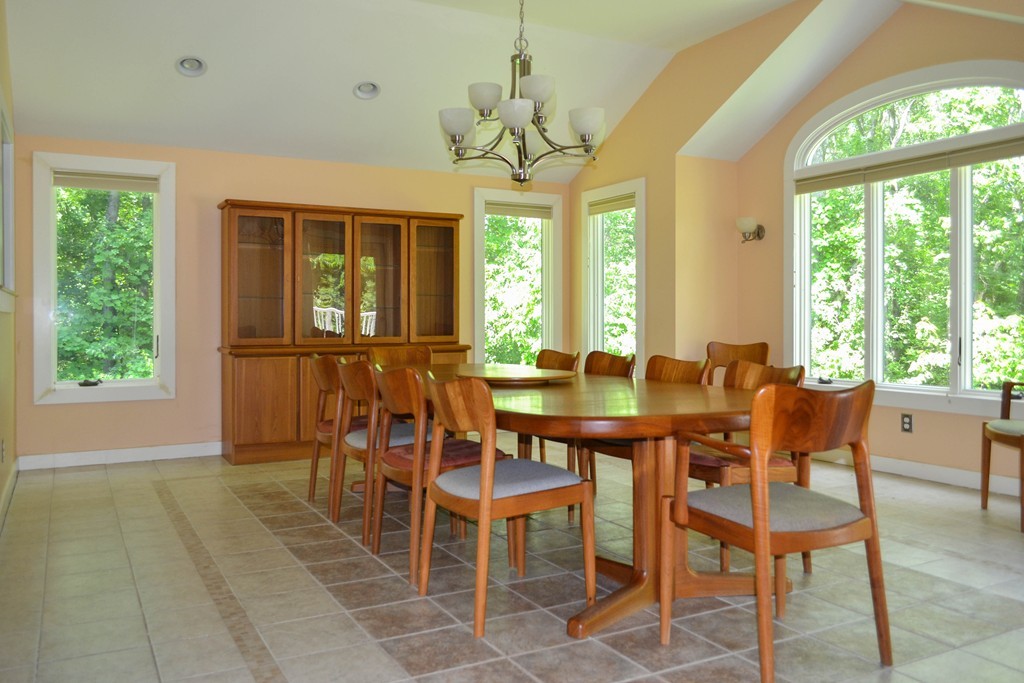 5 Lothrop Road Acton, MA 01720 - Photo 8 of 30 Gallery Image 8