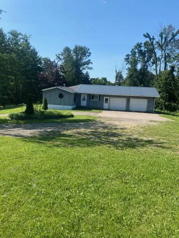 $175,000 | 5561 Oak, Cassville, WI 53806