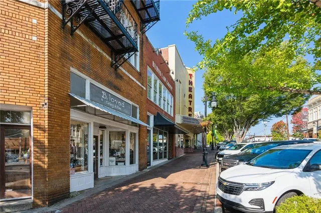 a view of a building entrance