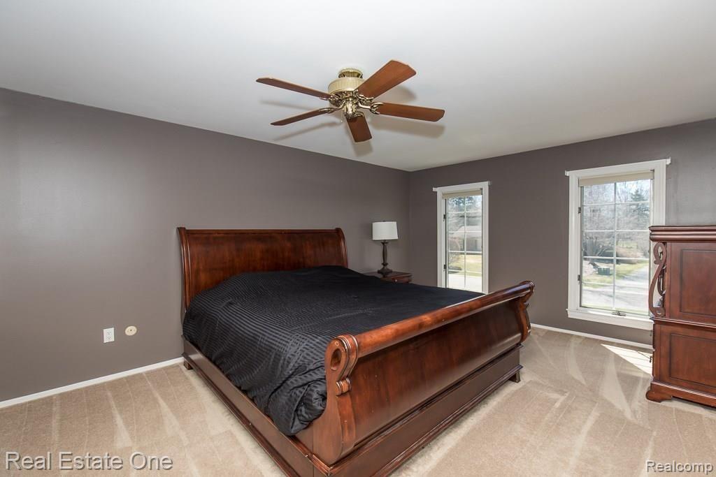 1352 Chestnut Lane Rochester Hills, MI 48309 - Photo 22 of 35