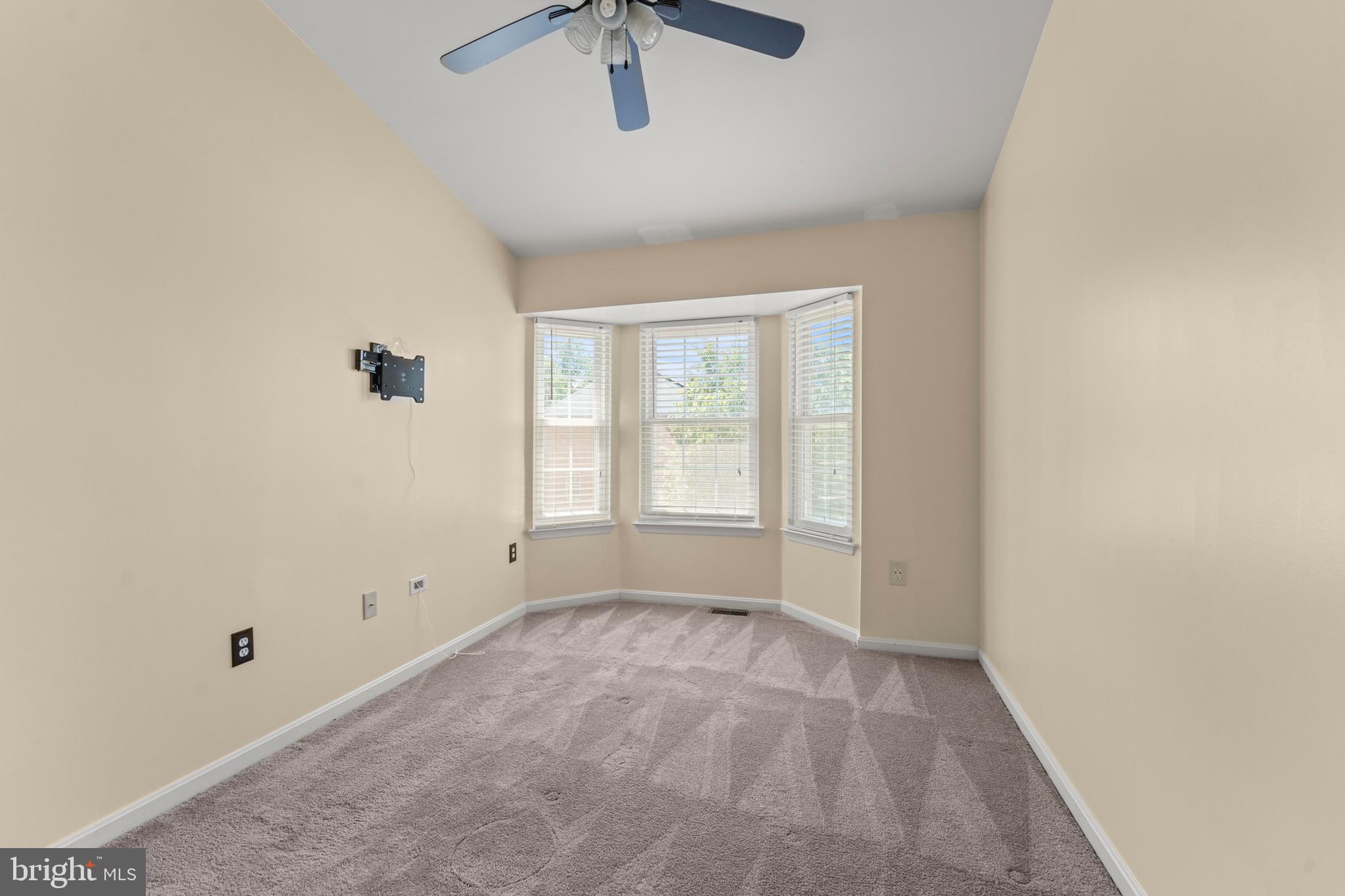 5522 Trout Run Road Clinton, MD 20735 - Photo 15 of 39 Bed 2