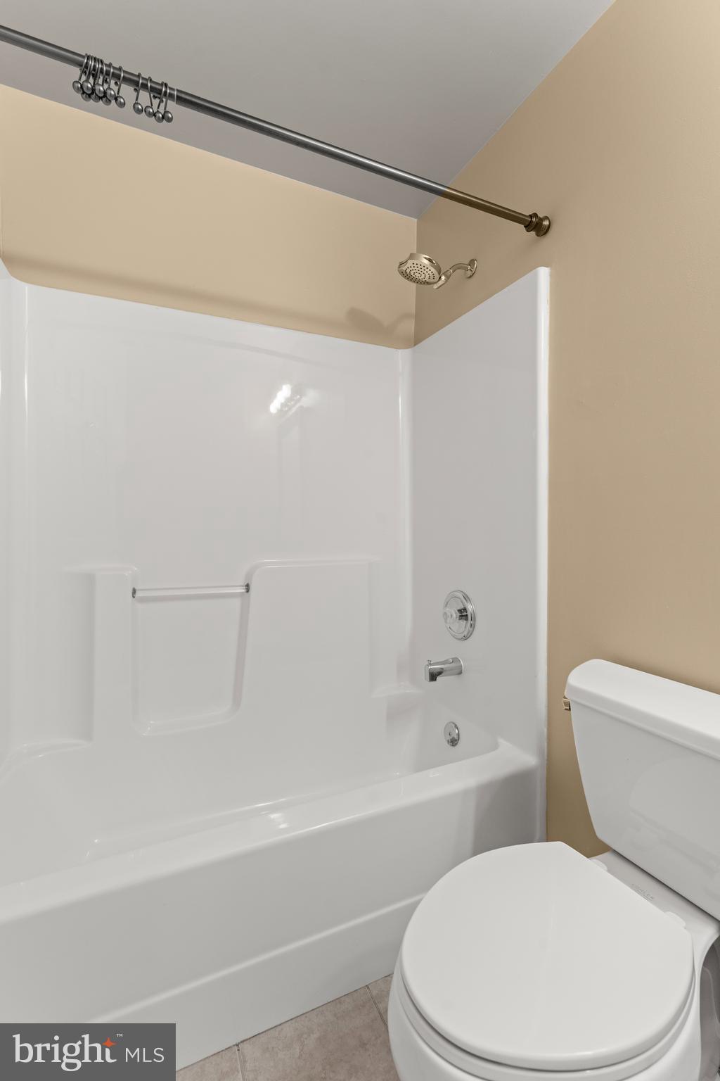 5522 Trout Run Road Clinton, MD 20735 - Photo 18 of 39 Hall Bath