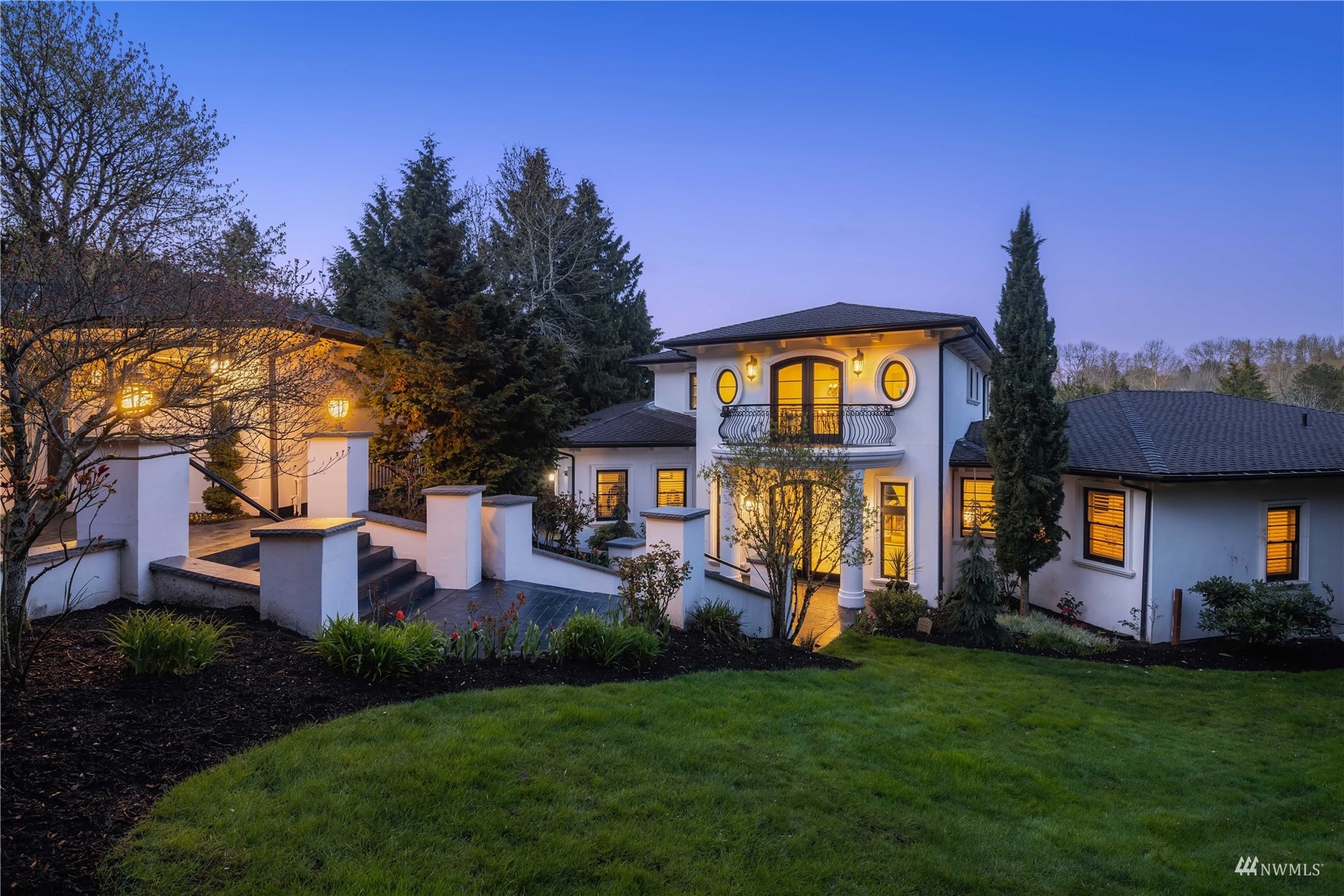 8430 Hunts Point Lane Hunts Point, WA 98004 - Photo 1 of 38