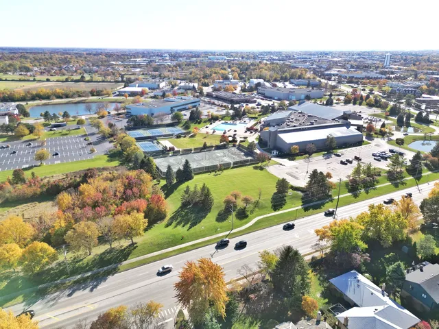 $4,500 | 6710 Wedgewood Lane, Willowbrook, IL 60527