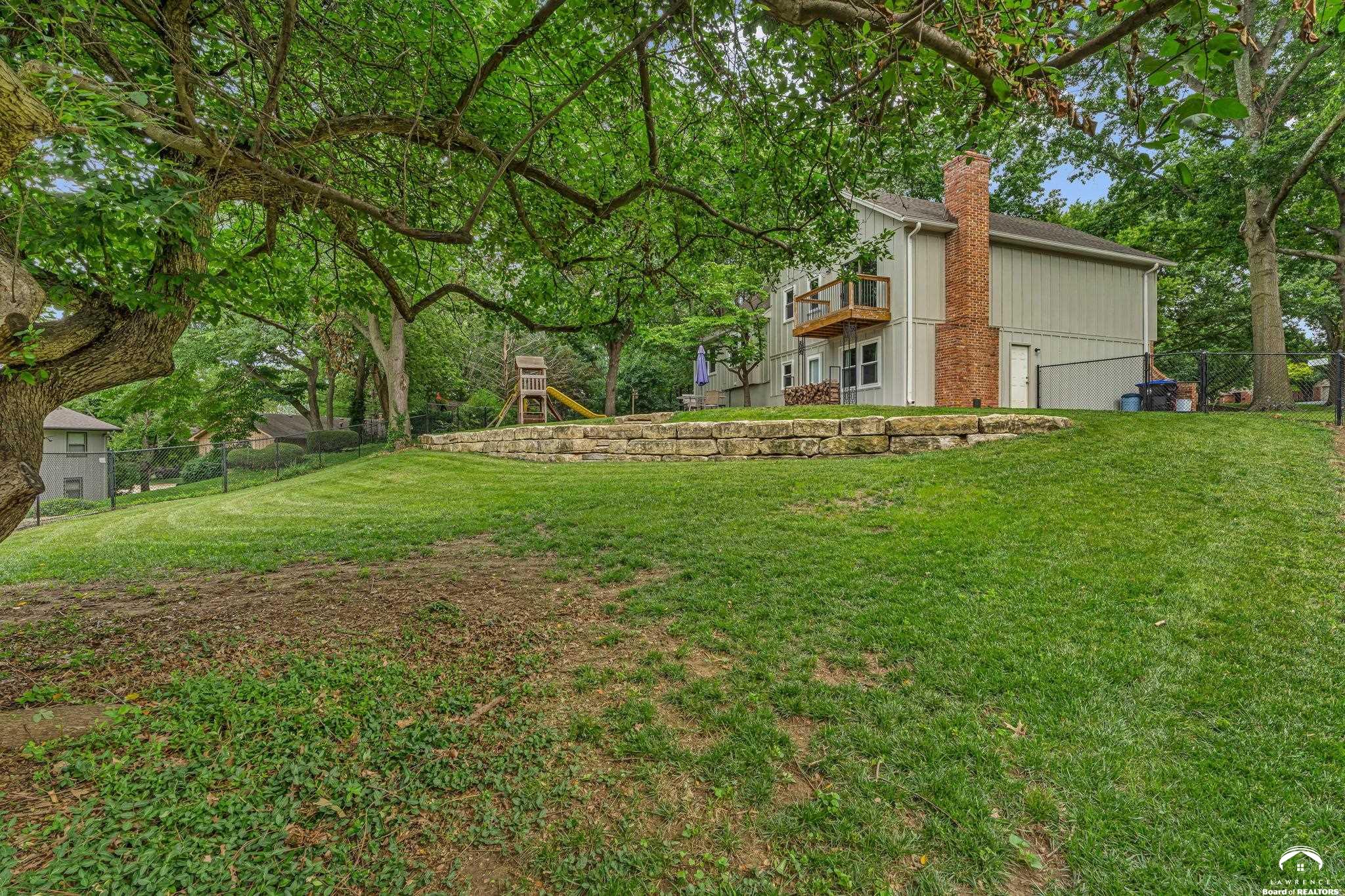 2324 Southwest 34th Street Topeka, KS 66611 - Photo 39 of 45