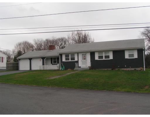 26 Richard Road Swansea, MA 02777 - Photo 1 of 13 Gallery Image 1