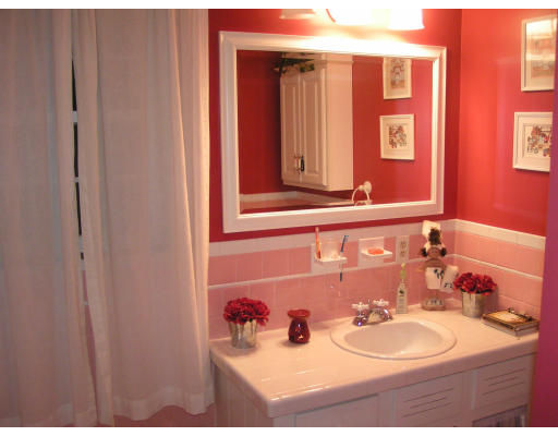 26 Richard Road Swansea, MA 02777 - Photo 9 of 13 Gallery Image 9