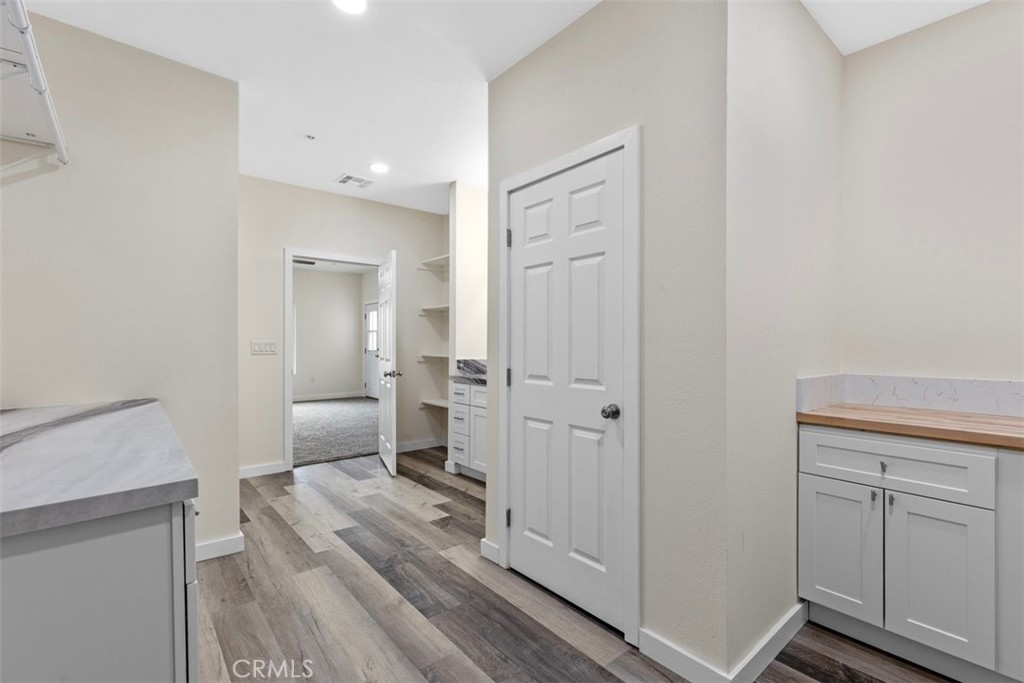 28551 Delaware Drive Tehachapi, CA 93561 - Photo 28 of 34 a bathroom with a sink and a mirror