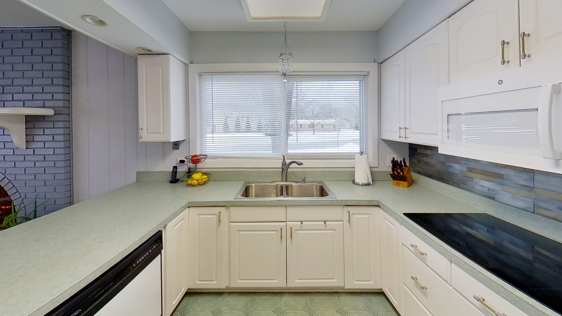 500 Allonby Drive Schaumburg, IL 60169 - Photo 17 of 46