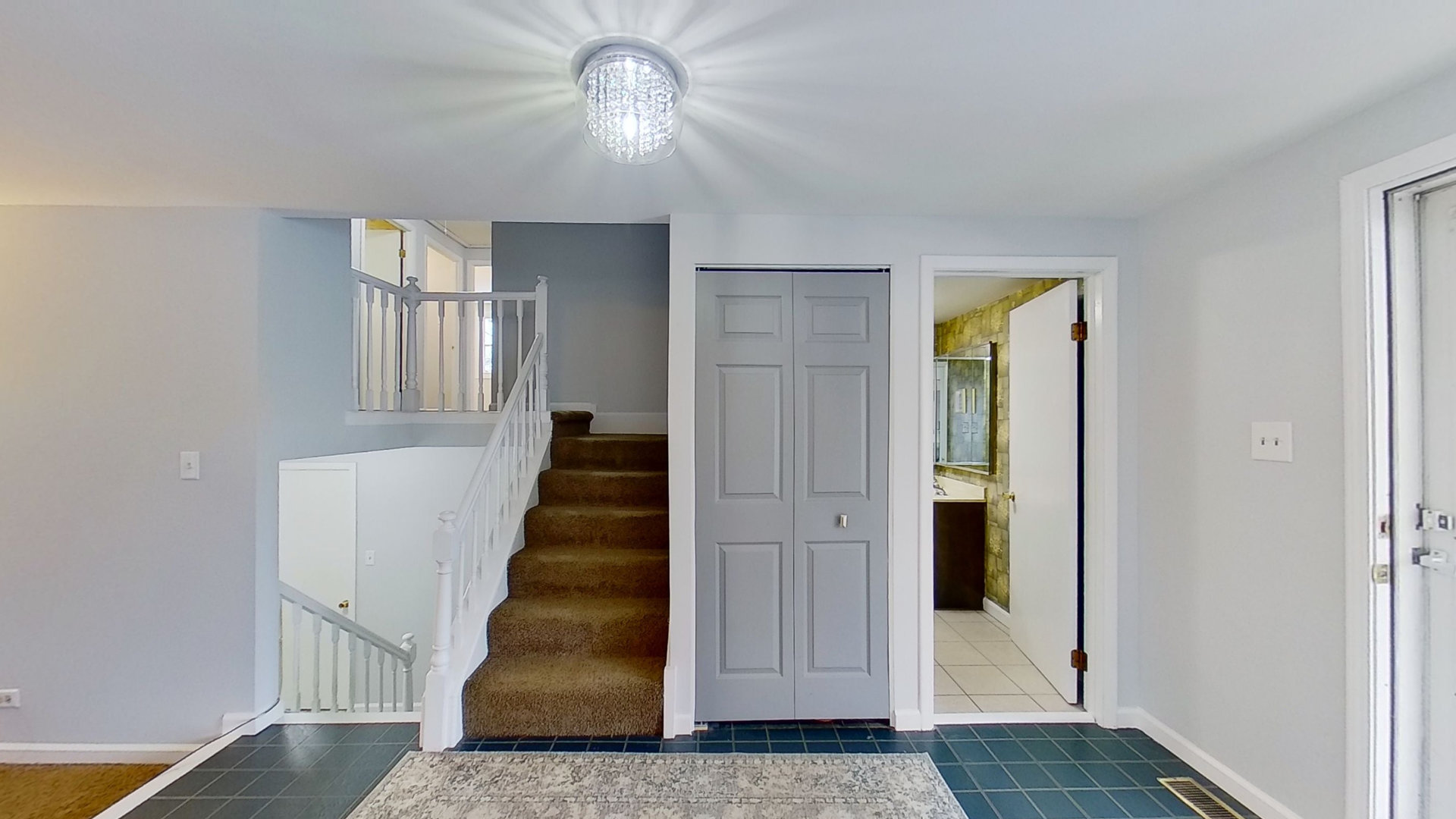 500 Allonby Drive Schaumburg, IL 60169 - Photo 3 of 46