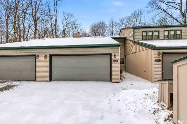 $279,900 | 2049 Trailridge South, Mishawaka, IN 46544