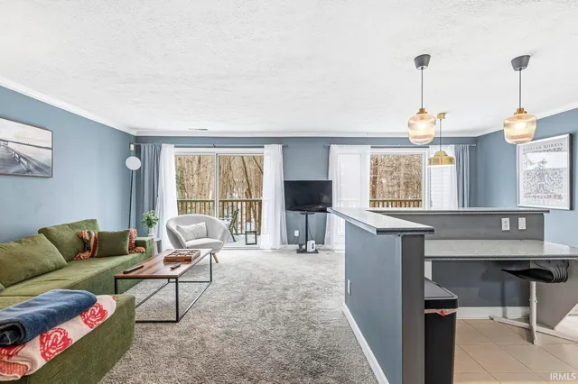 $279,900 | 2049 Trailridge South, Mishawaka, IN 46544