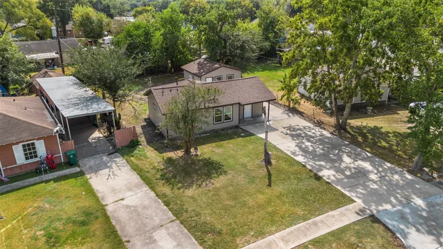 a view of a house with swimming pool