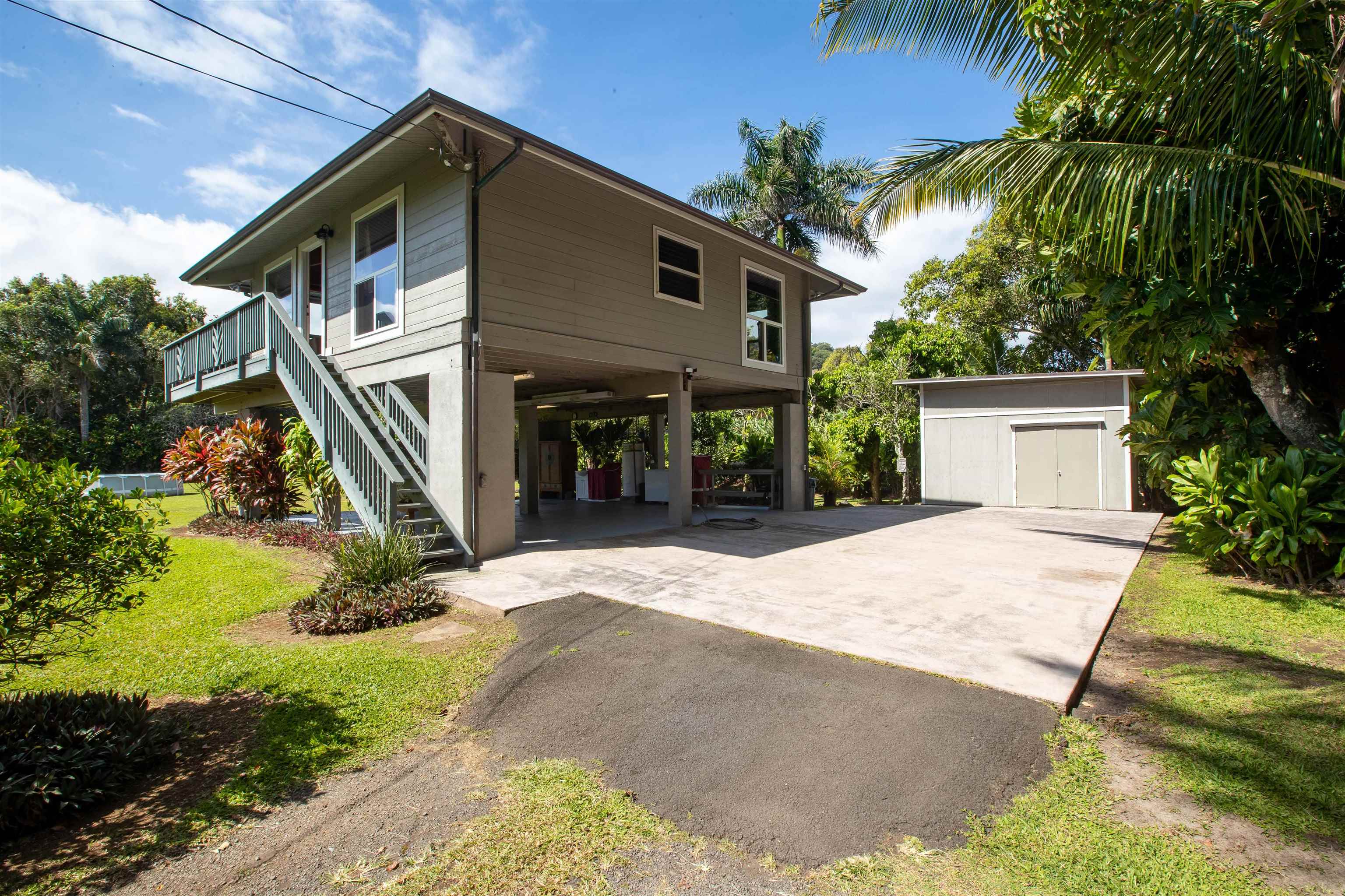 900 Keanae Road Hana, HI 96713 - Photo 7 of 30 Large storage building