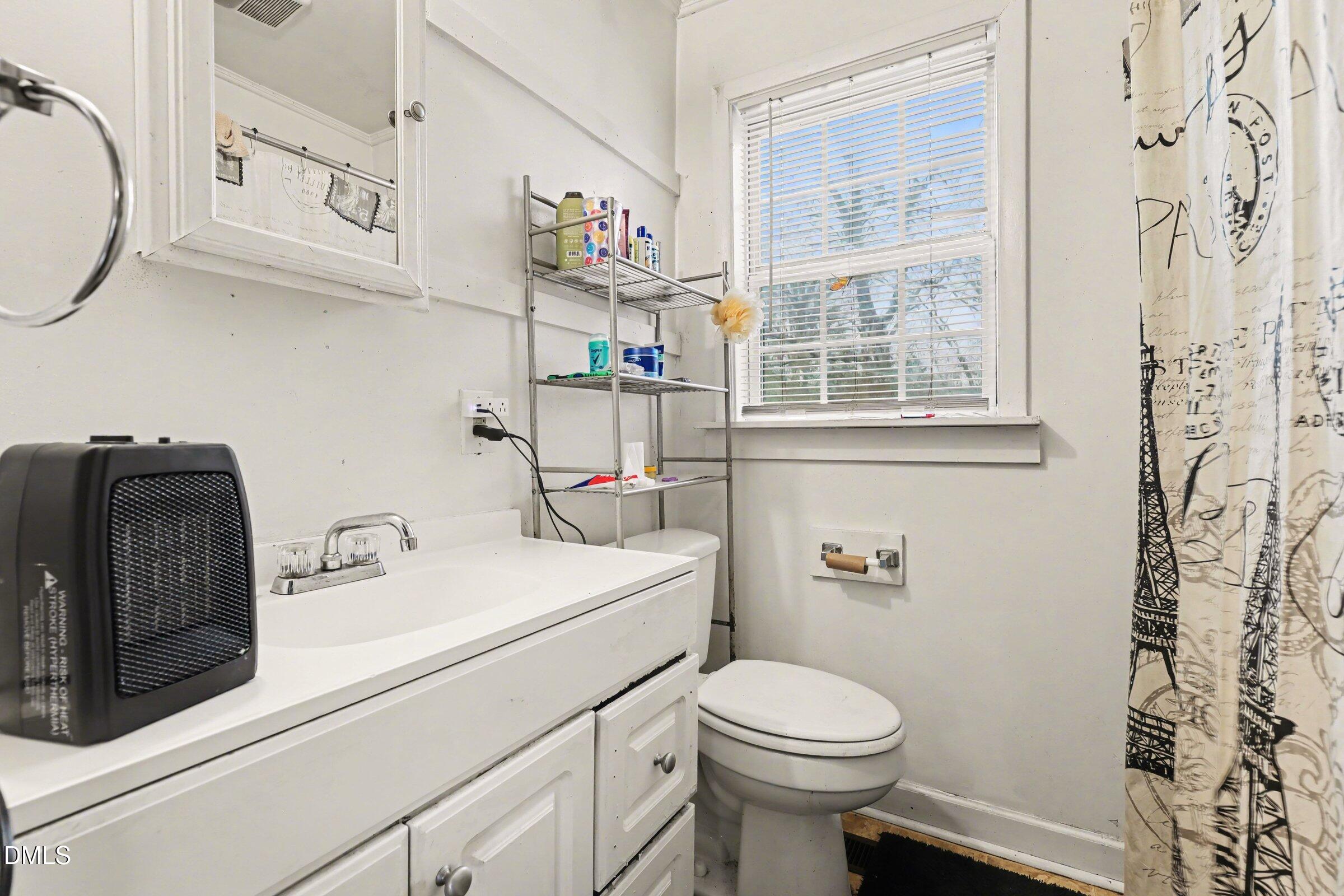 713 Raleigh Street Oxford, NC 27565 - Photo 12 of 20 012_file_1511