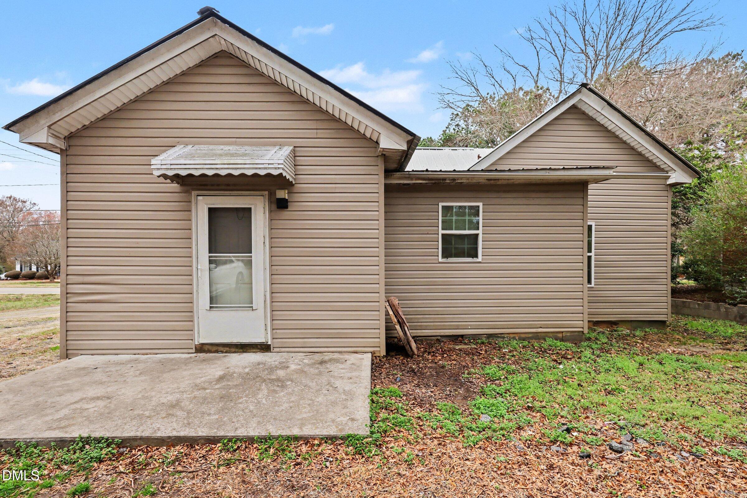 713 Raleigh Street Oxford, NC 27565 - Photo 17 of 20 018_file_5425