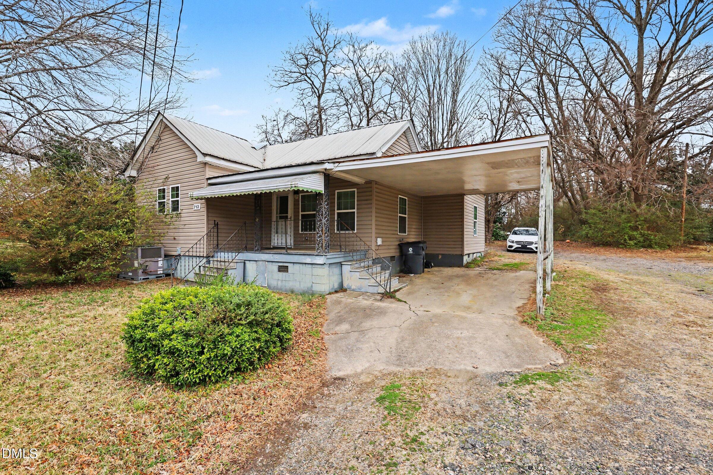 713 Raleigh Street Oxford, NC 27565 - Photo 2 of 20 002_file_9086