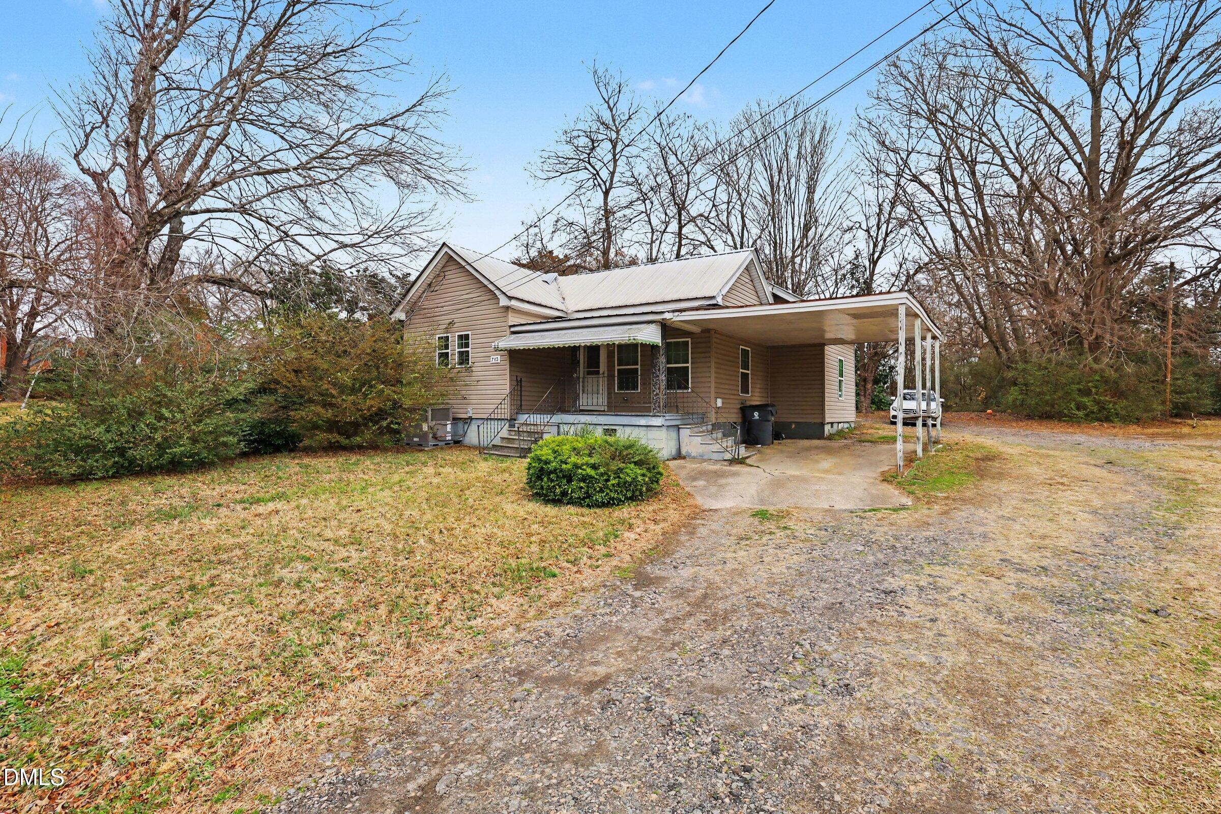 713 Raleigh Street Oxford, NC 27565 - Photo 3 of 20 003_file_3715