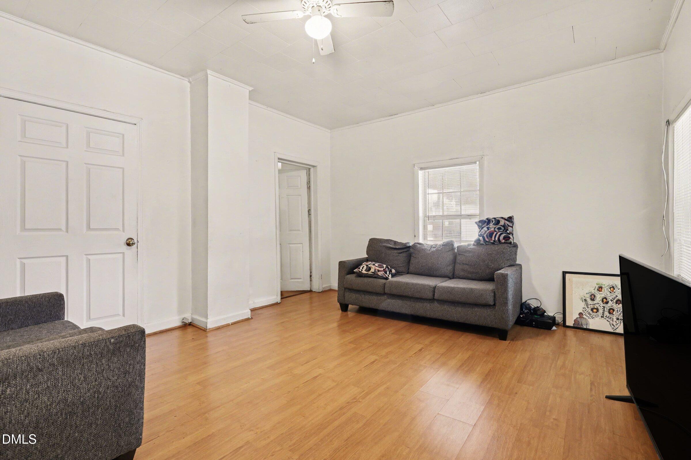 713 Raleigh Street Oxford, NC 27565 - Photo 6 of 20 006_file_9293