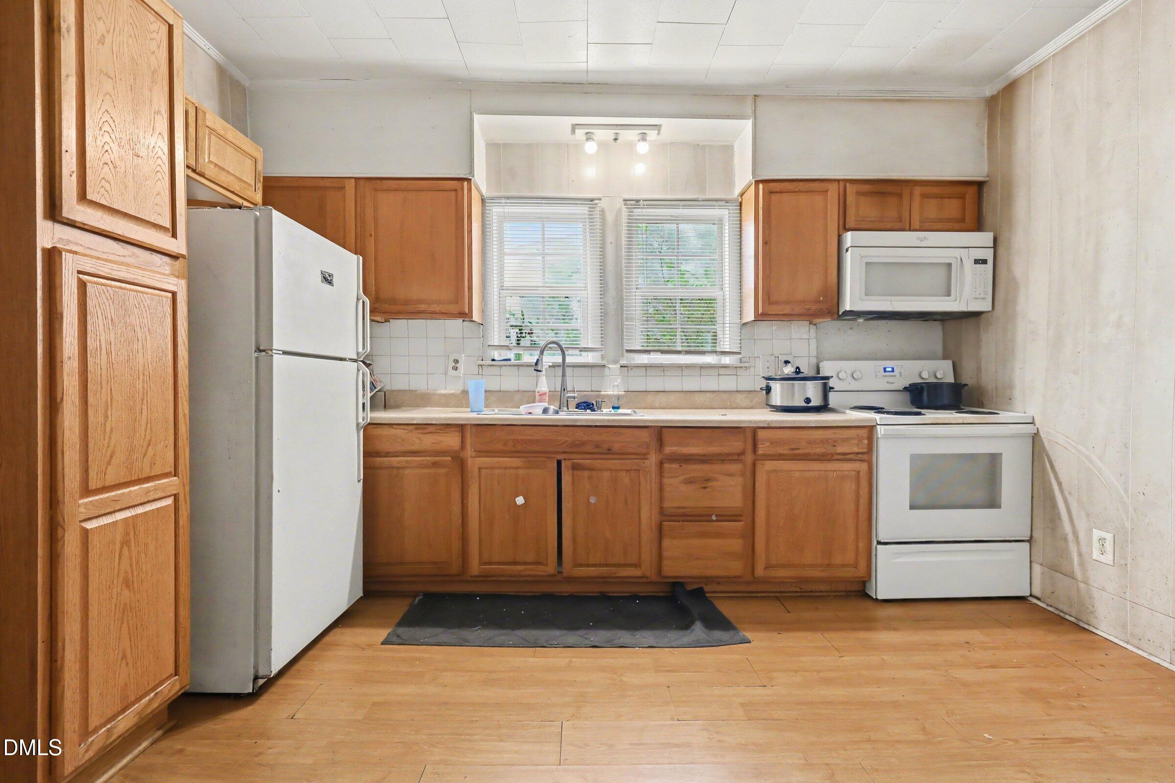 713 Raleigh Street Oxford, NC 27565 - Photo 8 of 20 008_file_6026