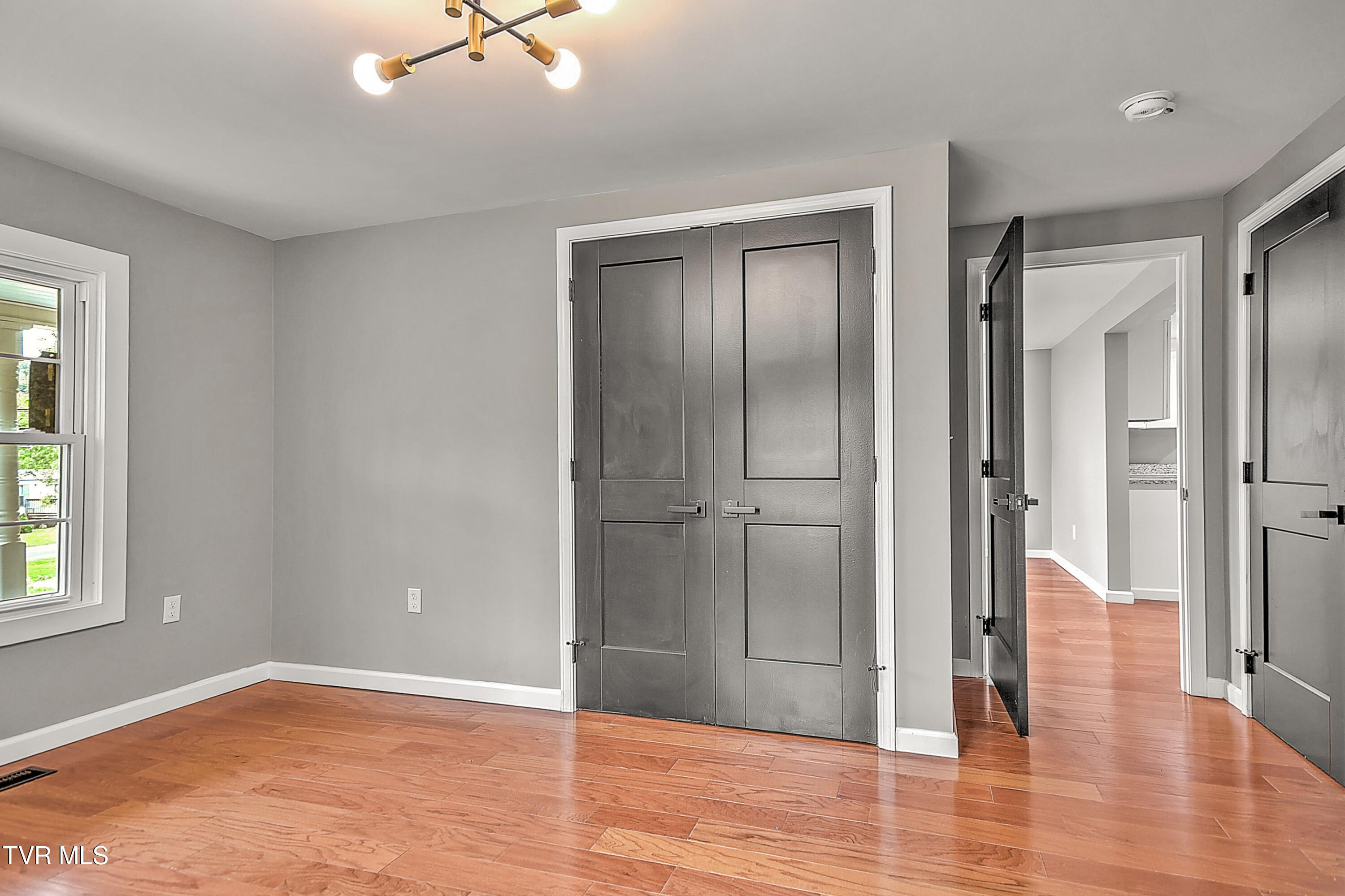 2820 Broad Street Bristol, TN 37620 - Photo 19 of 40 2820 Broad DM-19